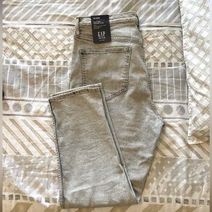 NWT Gap High Rise Slim Jean